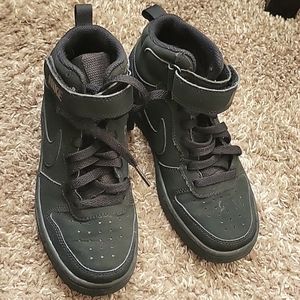 Nike Grade School Court Borough Mid 2